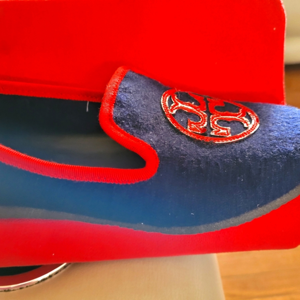 Tory burch slip on